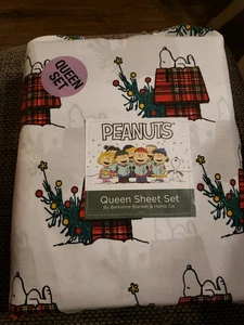 Peanuts Berkshire Snoopy QUEEN Blätter Weihnachtsbaum Urlaub NEU - Bild 1 von 2