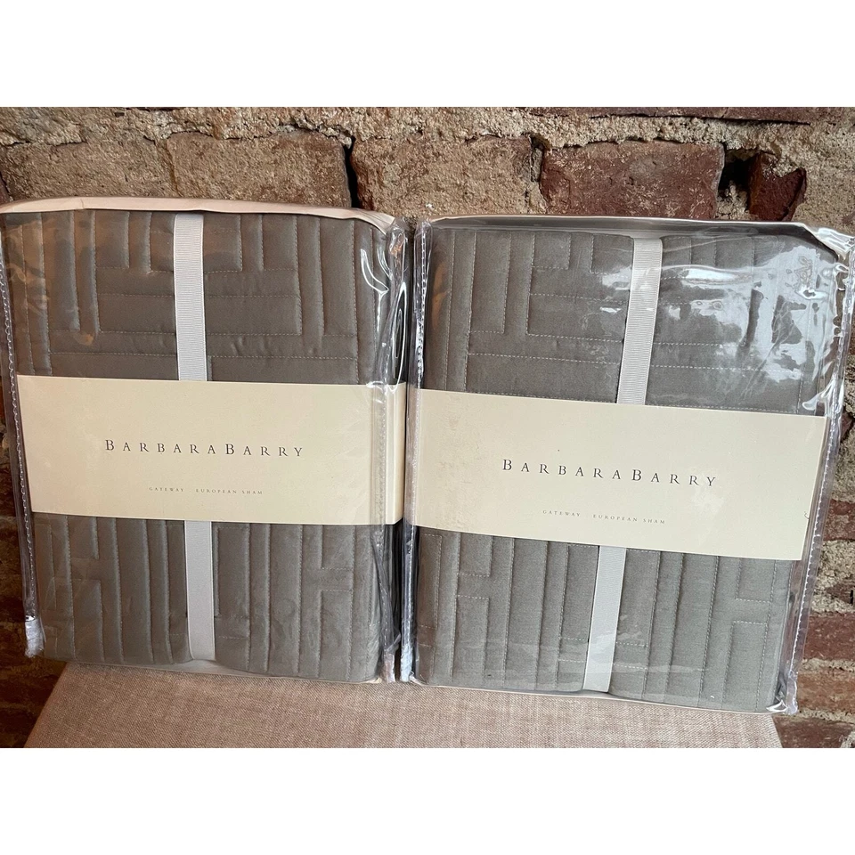 Par de fundas europeas acolchadas en níquel Barbara Barry nuevas Foto 1 de 4