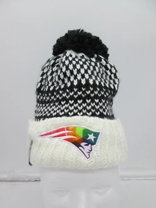 New Era New England Patriots NFL Crucial Catch Knit Cuffed Pom Beanie Women's - Picture 1 of 6