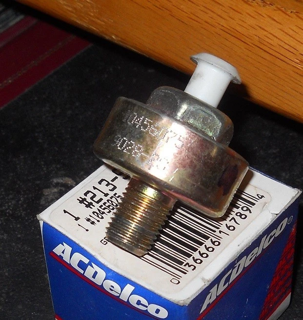 Sensor de batida NOS 1996-2000 GMC Chevrolet Truck 4.3L 1990 Corvette 5.7L 213-94 - Imagem 1 de 1