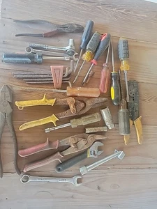 Lote de 22 herramientas antiguas - Imagen 1 de 5