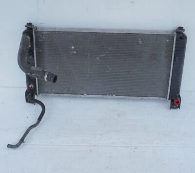 2005-2014 GMC Yukon Chevrolet Tahoe Radiator 22840117 OEM - Image 1 of 4