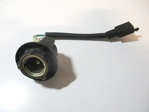 Blinkerfassung Sockel vorne rechts Socket Turn Flasher Indicator Honda VFR 750F - Picture 1 of 4