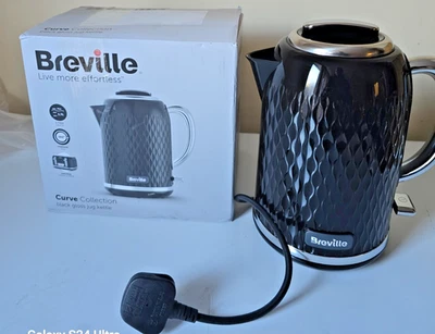 Breville Curve Electric Kettle | 1.7 Litre | 3KW Fast Boil | Black & Chrome [VKT - Image 1 of 4