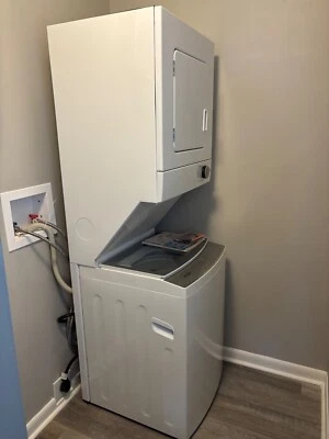 Whirlpool stacked Washer & (Electric) Dryer  model WET4024HW - Image 1 of 4