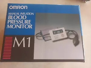 Omron M1 Blood Pressure Monitor HEM-422C2-C1(M1) - Picture 1 of 8