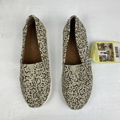 Toms Shoes Natural Bob Cat Sz Y2 Cheetah Leopard Avalon Slip On Gold Black Girls - Image 1 of 4