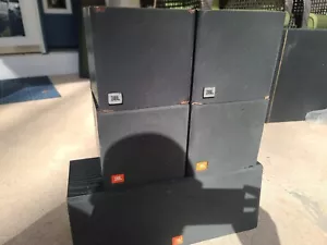 Sistema de altavoces de sonido envolvente JBL Flix 1 5 piezas, centro, izquierda y derecha, probado - Imagen 1 de 2