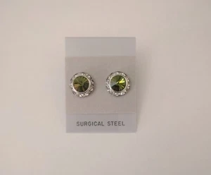 PETITE OLIVIN OHRRINGE Pferd Show Zahl Magnete Rivoli Kristalle - Bild 1 von 3