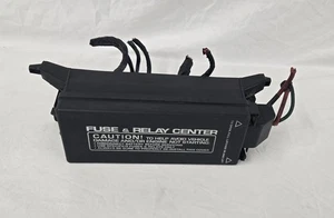 Dodge Grand Caravan 2000 motor 3,3 L caja de fusibles relé módulo de conexión conjunto de unidad. - Imagen 1 de 8