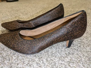 Clarks Artisan Calf Hair Kitten Heel Animal Print Brown Black Pumps Size 7.5 - Picture 1 of 12