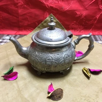 Antigua jarra marroquí antigua de colección latón cobre grabado maceta decorativa - ابريق مغربي Foto 1 de 4