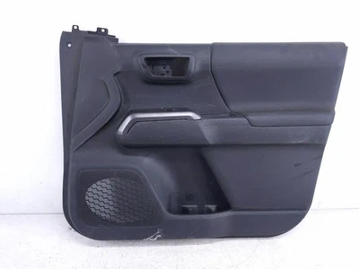 Toyota Tacoma 2019-2023 panel interior puerta pasajero delantero moldura 67610-04451-C5 Foto 1 de 4