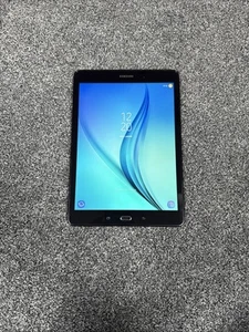 Samsung Galaxy Tab A 9.7 SM-T550 Black Wi-Fi 16GB 5MP Android Tablet Good Condit - Picture 1 of 6