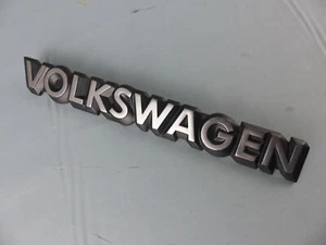 VOLKSWAGEN VW logo emblème sigle insigne monogramme hayon coffre en plastique - Imagen 1 de 2