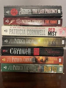 Lot Of 7 Patricia Cornwall Paperback Books Post Mortem, Blow Fly, Red Mist +MORE - Bild 1 von 2