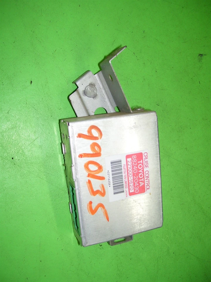Toyota Celica CRUISE CONTROL MODULE 88240-20430  - Image 1 of 1