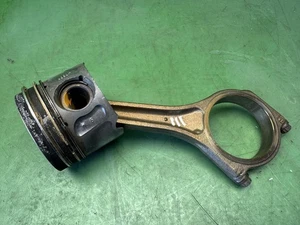 LAND ROVER DISCOVERY 5 Piston and con rod Mk5 LR4,3.0 SDV6 306DT 2019 - Picture 1 of 3