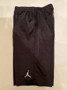 Jordan Youth black shorts Size XL - Picture 1 of 4