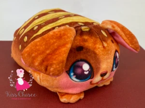 2022 ☆ Cookeez Makery ☆ Baked Treatz : Bread Dog Scented Interactive Pet Plush - Imagen 1 de 5