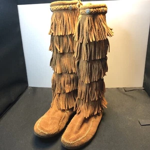 LN Ws US9 MINNETONKA BRN SUEDE 5-TIER FRINGE TASSELED ZIP-UP TALL MOCCASIN BOOTS - Picture 1 of 12
