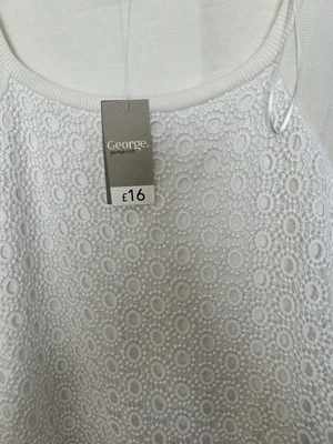 Белая футболка тонкой вязки с вязаным кружевным покрытием спереди - Изображение 1 из 3