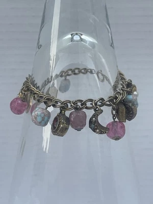 复古未签名 Miriam Haskell 维多利亚复兴小饰品手链簇金色 — 第 1/4 张图片