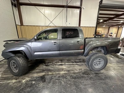 TANQUE DE COMBUSTÍVEL TOYOTA TACOMA 2005-2017 - Imagem 1 de 4