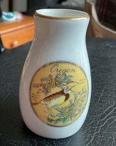 Souvenir Oregon 2 1/2” Mini Vase Or Tooth Pick Holder Meadowlark IAAC Exclusive - Picture 1 of 4
