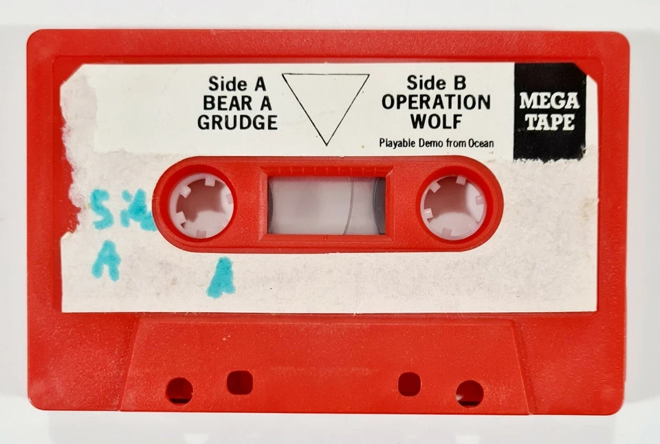 © Sinclair ZX Spectrum Cassette MEGA TAPE 9 BEAR A RENDGE/OPERATION WOLF Demo - Imagen 1 de 1