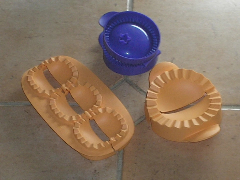TUPPERWARE Tri Chausson Party + Chausson Party + Tourtelette Party / NEUF !!!  - Photo 1/1