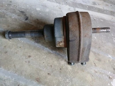 Rockwell Delta 6" x 48" Belt Sander Bearing Housing and Driveshaft Complete - Image 1 of 4