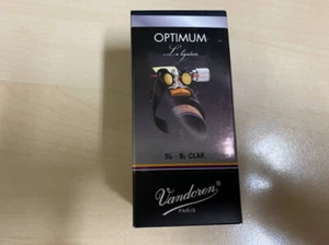 New Vandoren Paris BLACK Optimum Ligature for Bb Clarinet - Model # LC01BP - Picture 1 of 4
