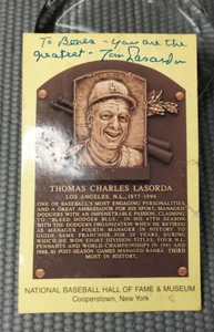 TOMMY LASORDA, LOS ANGELES DODGERS HALL OF FAME, COOPERSTOWN. SIGNED POSTCARD. - Picture 1 of 6