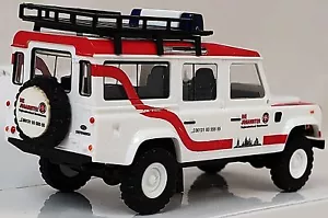 Busch NEW HO 1/87 Scale Land Rover Defender Johanniter Emergency Medical Vehicle - Picture 1 of 6