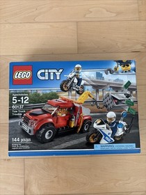 LEGO City: Tow Truck Trouble (60137)