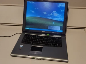 Retro ACER TRAVELMATE 2490 Windows Xp Laptop Faulty Battery Sold As Seen  - Picture 1 of 10