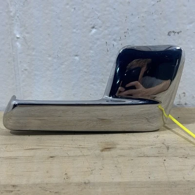 Manija interior de la puerta del pasajero trasero derecho Ford Expedition 2003-2006 OEM Foto 1 de 4