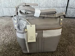Borsa a tracolla RADLEY Kensal grigio in pelle con sacchetto antipolvere - Nuova con etichette - prezzo disponibile £179 - Foto 1 di 3