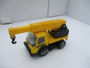 GRÚA ÁCAROS TONKA Made in Hong Kong 10cm de largo - Imagen 1 de 6