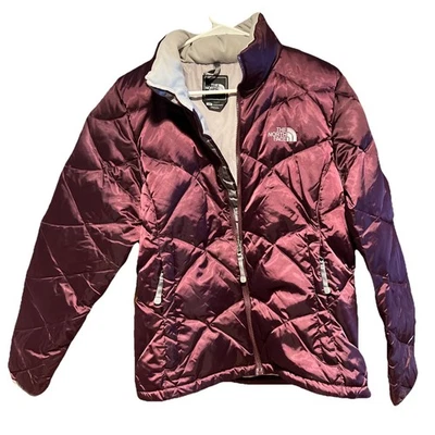 Chaqueta acolchada acolchada de plumón de ganso The North Face para mujer ciruela 550 L Foto 1 de 4