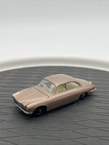 Vintage 1960s Matchbox Lesney No.28 Diecast 1/64 Gold Brown Jaguar MK10 England - Bild 1 von 12