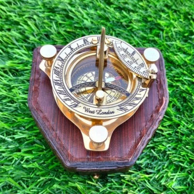 Brújula náutica de latón macizo reloj de sol navegación brújula con estuche de cuero Foto 1 de 4