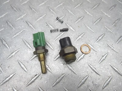 2005 04-05 Suzuki GSXR 600 GSXR600 импульсный пульсар давление масла нейтральный редукторный датчик - Изображение 1 из 4