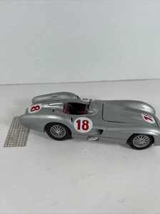 FRANKLIN MINT 1954 MERCEDES BENZ W196R 1:24 SCALE DIE CAST PREOWNED - Picture 1 of 23