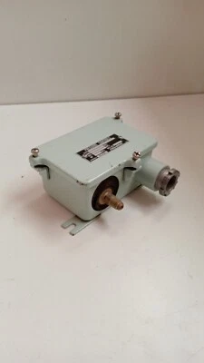 SAGINOMIYA PRESSURE CONTROLS SNS-C130W(FREE SHIPPING) - Image 1 of 4