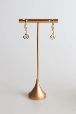  Pendientes Para Mujeres Colgante De Arroba acero Inoxidable Chapado Oro 18k  - Image 1 of 4