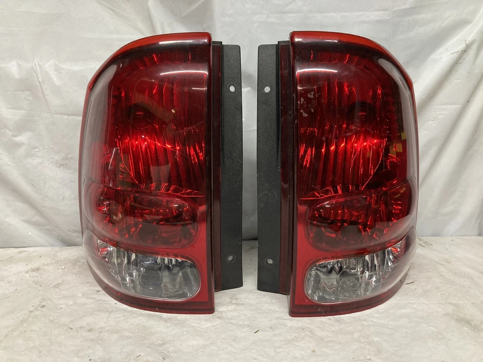 Luz trasera luz trasera conductor izquierdo paso derecho para 04-07 Buick Rainier par OEM Foto 1 de 1