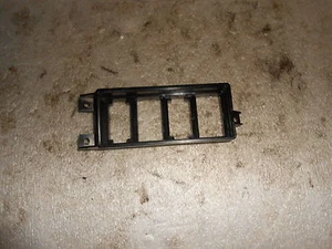 Soporte barra de interruptores Hyundai Elantra año 2000-2003 - Imagen 1 de 2