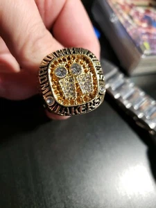 Anillo de campeonato de Kobe Bryant de los Lakers de Los Ángeles - Imagen 1 de 4
